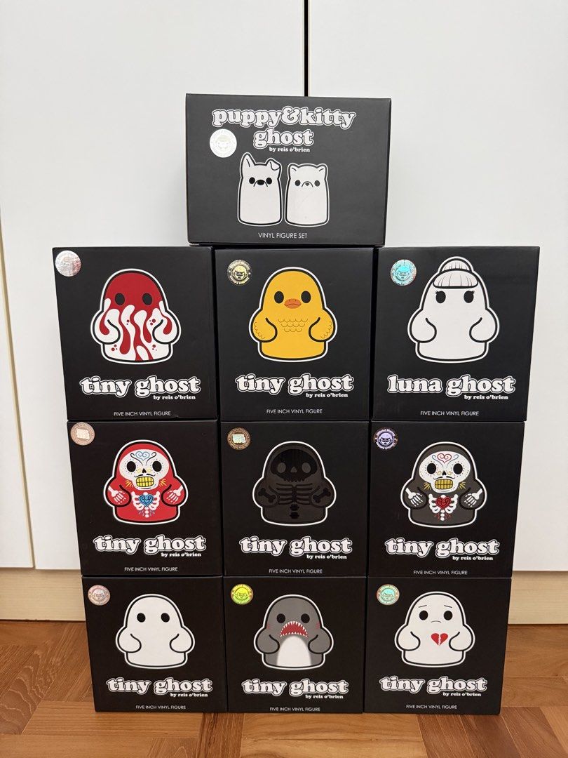 Tiny Ghost (Category: Designer & Blind Box Toys) located in Singapore. Submitted by lmig9 (Listing ID 1216038872, Image 1). Description: Selling as a set.