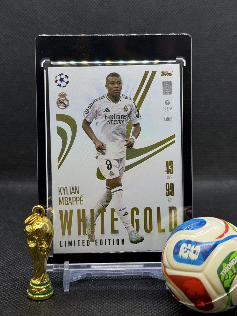 ⚽️ 足球卡 ⚽️ (限定卡) Real Madrid 皇馬 Kylian Mbappe 麥總 安巴比 #White Gold Design (連卡磚) #Topps | 巴黎 PSG | 皇家馬德里 Real Madrid （分類：原色卡片）位於 Hong Kong。 由 shopaholic1234hk 提交（商品編號 1458933099，圖片 1）。簡介： 備註: (1) 特別卡：White Gold Design (連卡磚) #Topps (2) 繼Messi 美斯, Ronaldo C朗後, 新世代球王之一: 麥總 安巴比 Kylian Mbappe (3) 交易方式: - 面交: 旺角東 (東鐵線) D閘口 - SF到付 - 平郵需加$10。