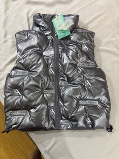 (Category: ) located in . Submitted by preloved_bling.penguin (Listing ID 1458960984, Image 1). Description: .