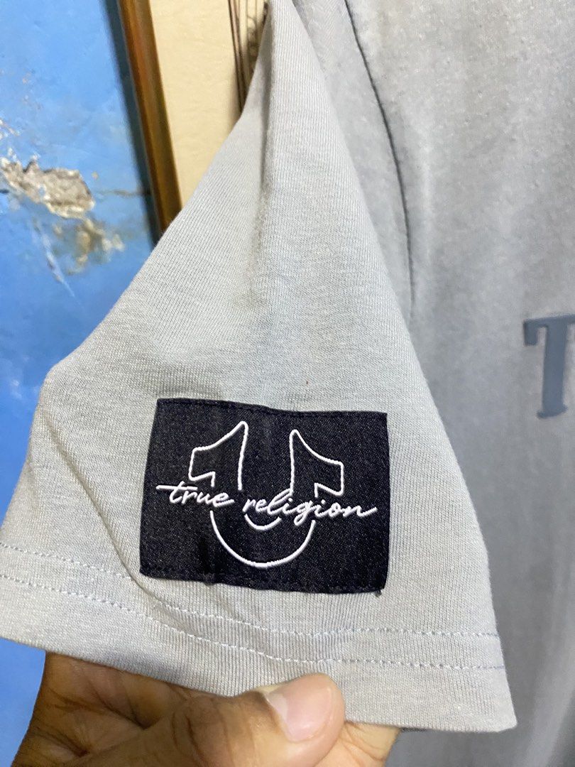 True religion (Category: Tshirts & Polo Shirts ) located in Tumauini. Submitted by calmearth-bc99 (Listing ID 1459005369, Image 3). Description: True religion shirt.