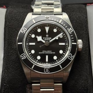 (Category: ) located in . Submitted by TheWatchAlley (Listing ID 1459049242, Image 1). Description: .