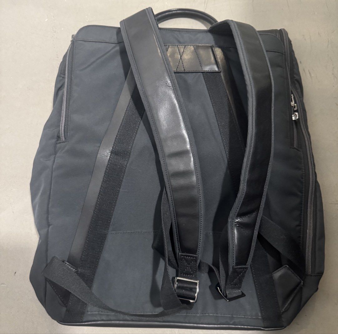 Tumi backpack （分類：背包）位於 Hong Kong。 由 mear4 提交（商品編號 1458973435，圖片 2）。簡介： 。
