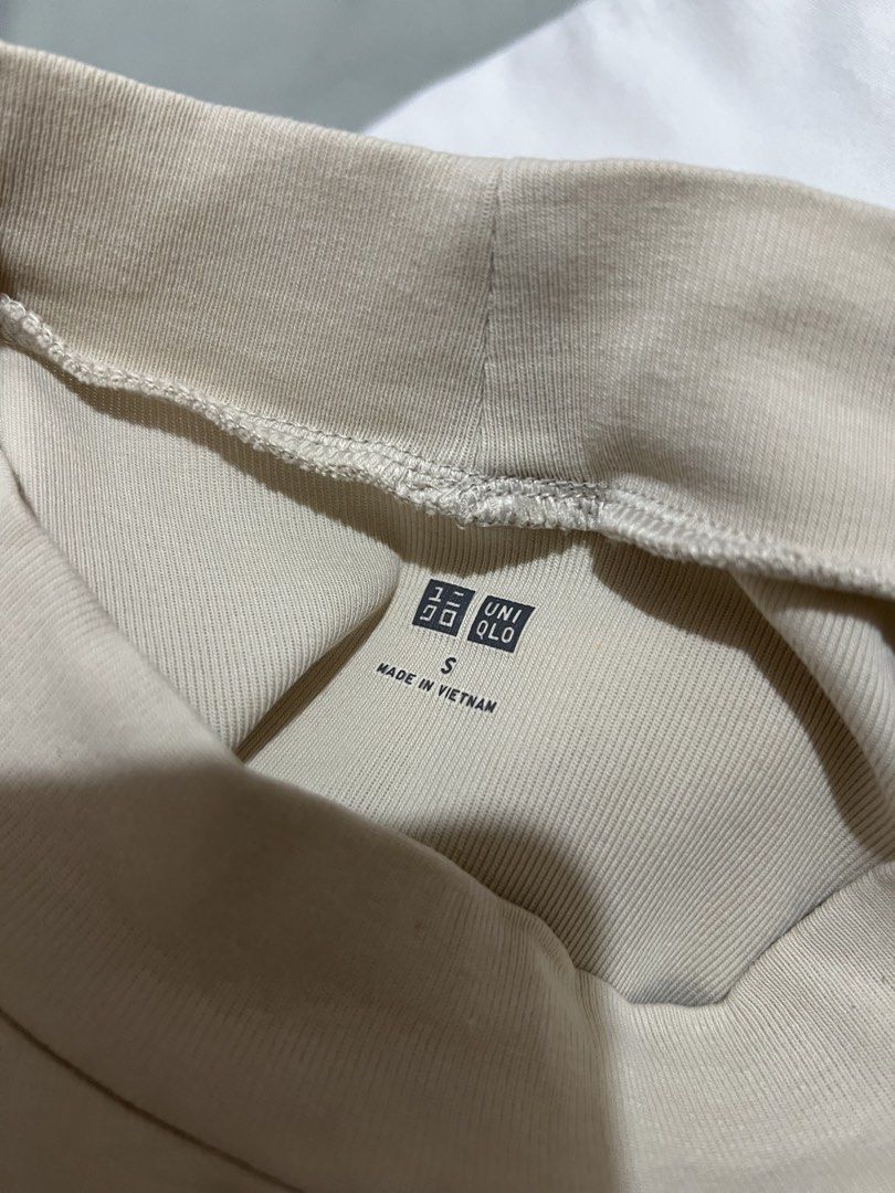 Uniqlo Beige Longsleeves (Category: Longsleeves) located in Balanga. Submitted by kingscionsmom (Listing ID 1458948214, Image 2). Description: .