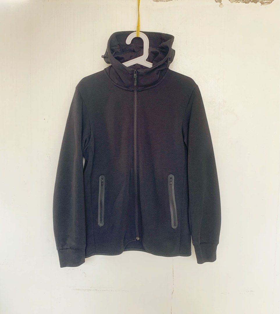 Uniqlo complete tech fleece Medium (Category: Coats, Jackets and Outerwear) located in Quezon City. Submitted by jpenal71 (Listing ID 1459064408, Image 2). Description: Complete uniqlo tech fleece Jacket and Pants Medium Jacket - 26x19.5 inches LxW Pants - 38 inches Length, 15 inches Width Sold as set 1700 freeshipping via j&t Gcash/bpi Antipolo Rizal.