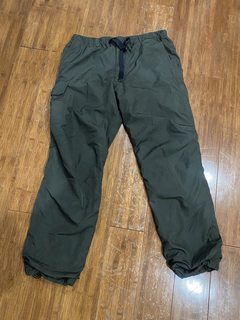 UNIQLO Nylon Utility pants (Category: Trousers) located in Pasig City. Submitted by vino_08 (Listing ID 1459006846, Image 1). Description: UNIQLO Nylon Utility pants L on tag (34-38x39) Like new 700 pesos .