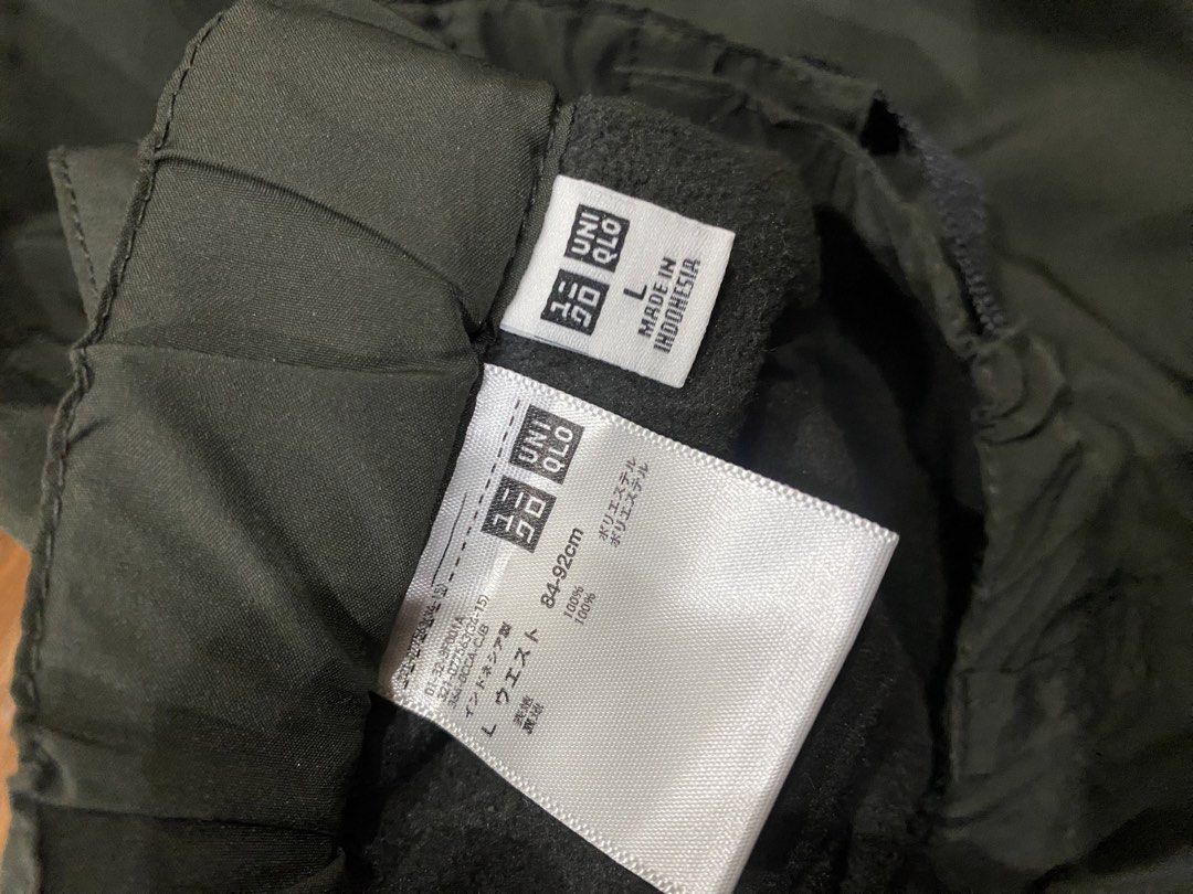 UNIQLO Nylon Utility pants (Category: Trousers) located in Pasig City. Submitted by vino_08 (Listing ID 1459006846, Image 3). Description: UNIQLO Nylon Utility pants L on tag (34-38x39) Like new 700 pesos .