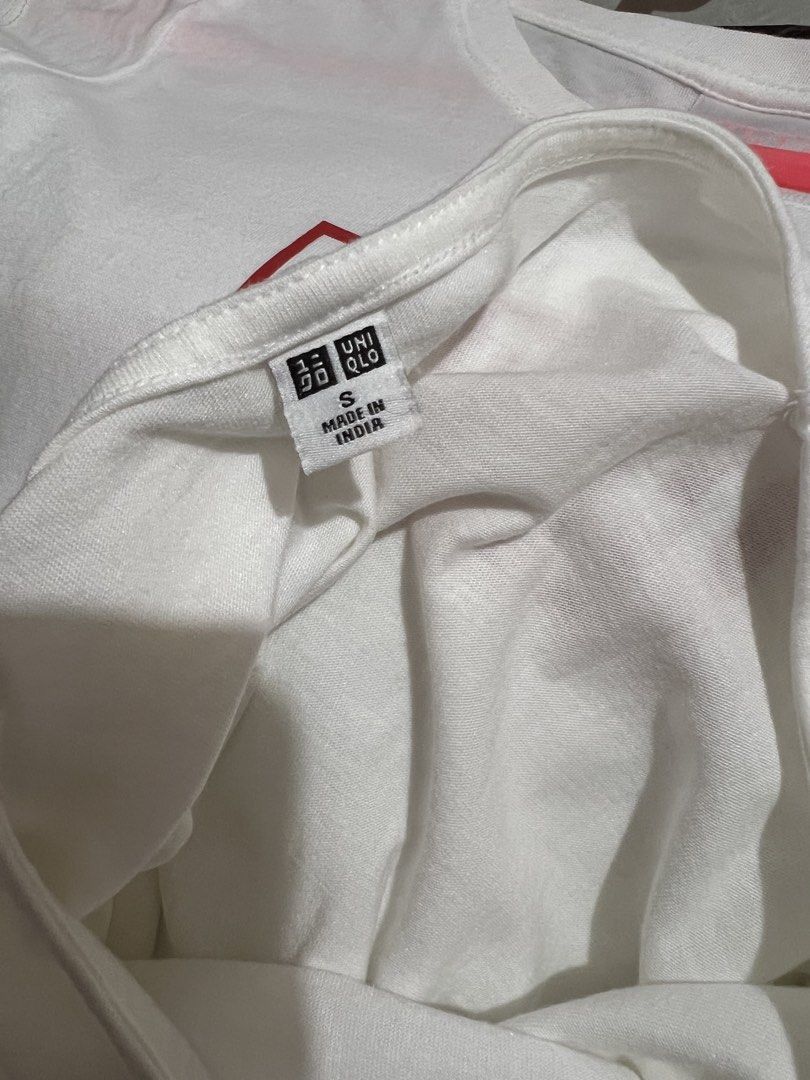 Uniqlo White Top (Category: Blouses) located in Balanga. Submitted by kingscionsmom (Listing ID 1458948470, Image 2). Description: .