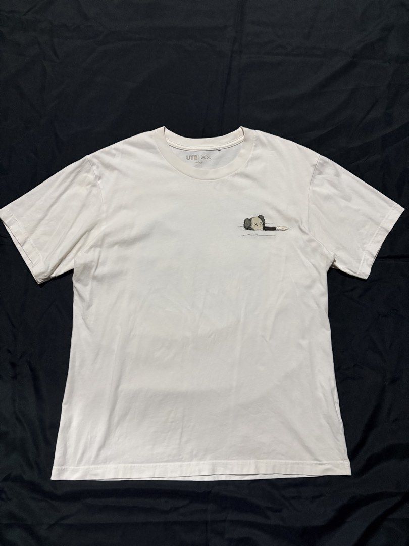 Uniqlo x Kaws Shirt (Category: Tshirts & Polo Shirts ) located in Batangas. Submitted by arbyyyyy (Listing ID 1459045603, Image 2). Description: Uniqlo x Kaws Shirt White Large 20.5 x 27.