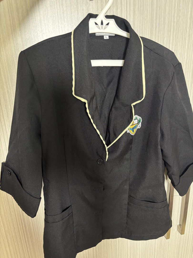 Ust Commerce Type A (650 for the set) (Category: Longsleeves) located in Manila. Submitted by misapreloved (Listing ID 1459045294, Image 1). Description: Used a few times during first year. Rfs: too big on me and decluttering.