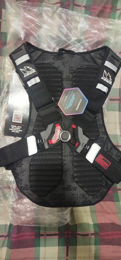 USWE RAW 12 Enduro Hydration Backpack (Category: Backpacks) located in Muntinlupa City. Submitted by grayfox05 (Listing ID 1459013869, Image 2). Description: - USWE RAW 12 hydration pack - Ideal for enduro riding - Color: Black with grey accents - Capacity: 12 Liters - Includes HydroPak bladder - Brand new, still in original packaging - Perfect for your next adventure meet up bayanan public market or super8 bayanan muntinlupa .