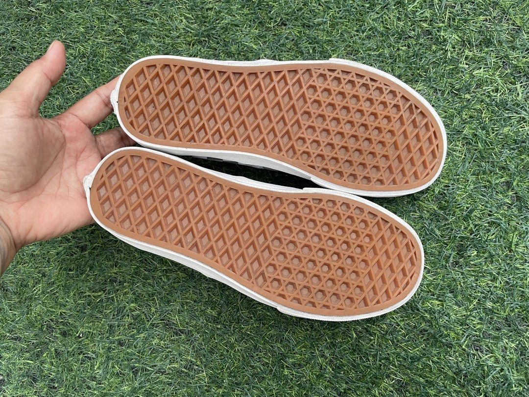 Vans Authentic Cosmic Check Reflective Grey White (Category: Sneakers) located in Muntinlupa City. Submitted by shefindsthrift (Listing ID 1459016706, Image 2). Description: Vans Authentic Cosmic Check Reflective sneakers. Grey and white checkered pattern. Size 6.5 women's / 5 men's. Classic Vans style with the iconic iwaffle sole. Great for everyday wear. - Sign of wear ( erase heel tab ) 1000.