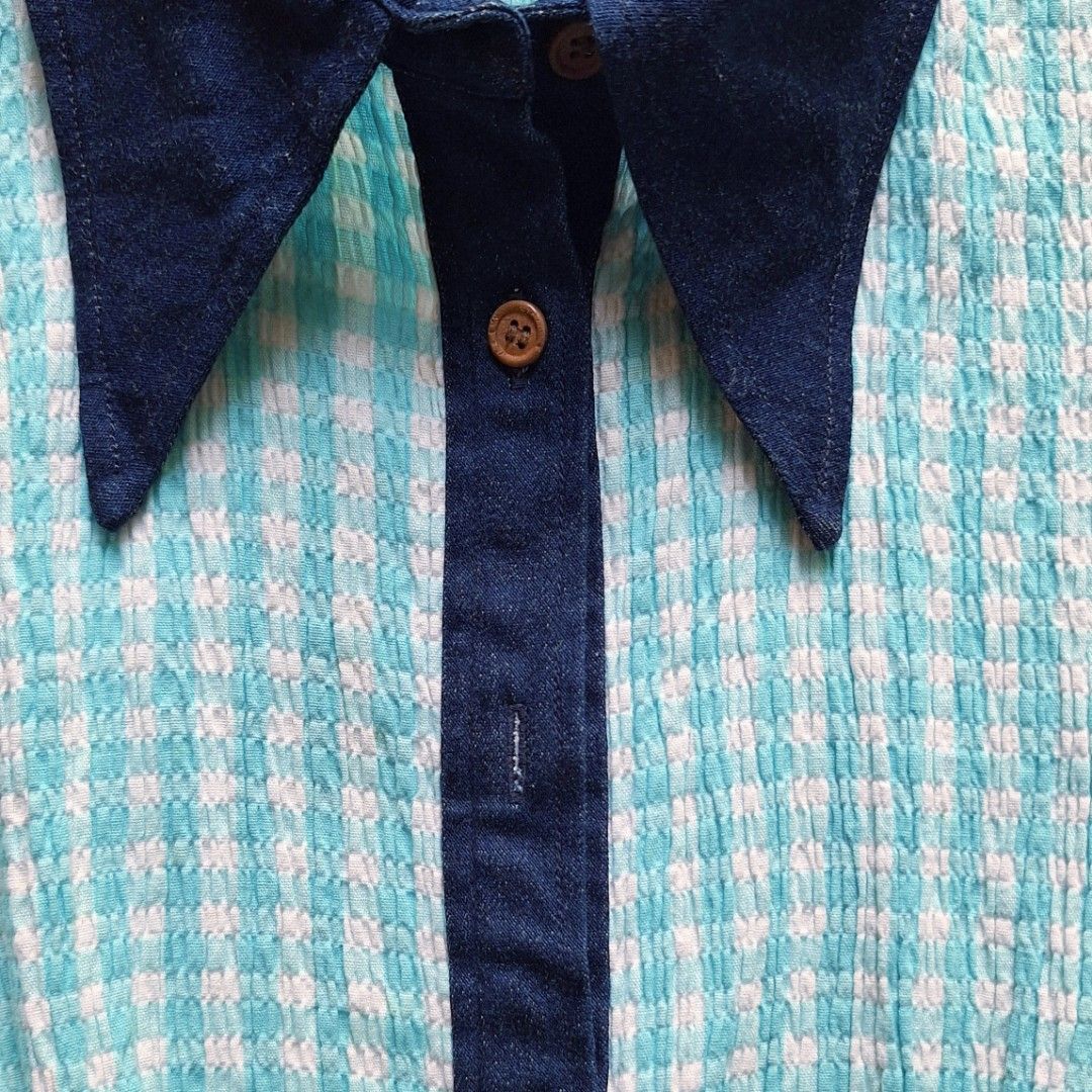 Vintage 1970s Y2k Denim Collar Fitted Blouse (Category: Blouses) located in Tarlac. Submitted by cheesecaakee (Listing ID 1458960256, Image 2). Description: w15 l23 size: s-m price + sf mop: Gcash | MariBank mod: J&T.