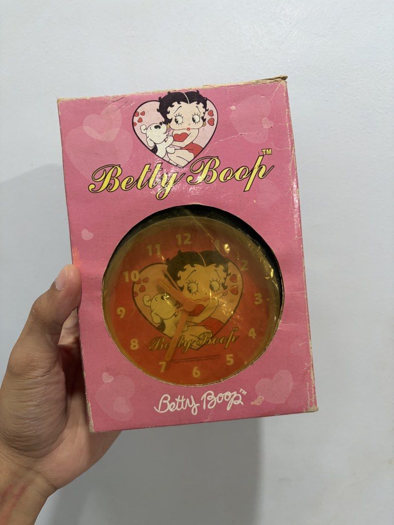 Vintage Betty Boop Analog Clock (Category: Clocks) located in Calabanga. Submitted by cali.stuff (Listing ID 1459019529, Image 1). Description: Vintage Betty Boop Round Analog Clock Brandnew Deadstock .