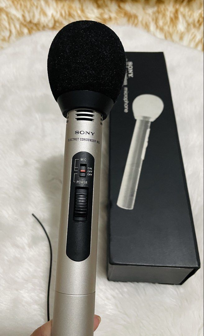 vintage Sony CRT-32 FM wireless electret condenser microphone UNTESTED (Category: Microphones) located in Quezon City. Submitted by sissymissy1527 (Listing ID 1458939243, Image 2). Description: With original box Untested Kayo na bahala magtest Selling as is where is.