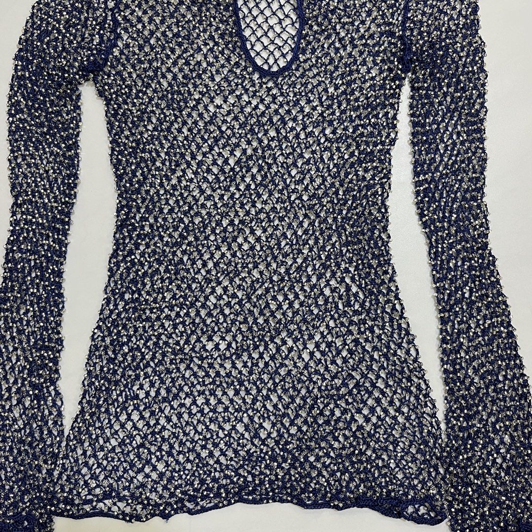 VIVIENNE TAM OPEN-KNIT EMBELLISHED TOP (Category: Luxury Apparel) located in Bacolod City. Submitted by the.finest (Listing ID 1459026746, Image 3). Description: Vivienne Tam Open-Knit Embellished Fishnet Top Tag Size: 2 Width: Length: Condition: 9.5/10 No Flaws 23,000+shipping fee.
