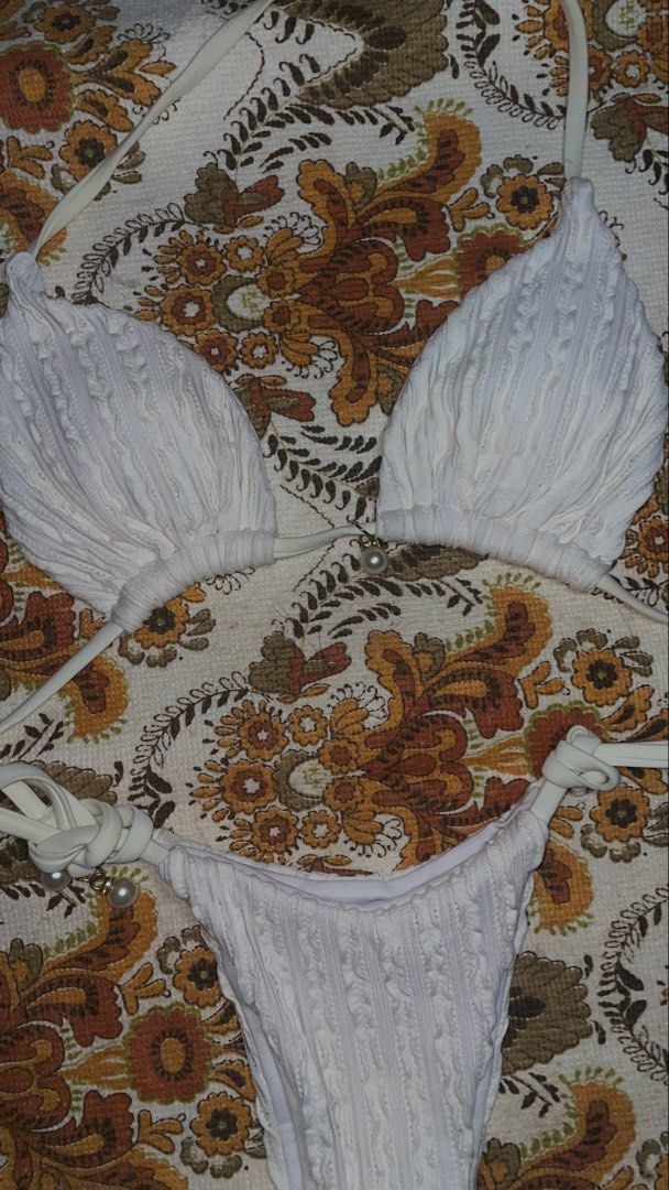 white bikini swimsuit (Category: Bikinis & Swimsuits) located in San Carlos. Submitted by gianixco (Listing ID 1459024821, Image 2). Description: 𐙚 ‧₊˚ ⋅ white swimsuit 𐙚 ‧₊˚ ⋅ xs-ꜱ| ɢᴏᴏᴅ ᴄᴏɴᴅɪᴛɪᴏɴ ⋆౨ৎ˚⟡˖ ࣪ 📍 ʟᴏᴄᴀᴛɪᴏɴ: ꜱᴀɴ ᴄᴀʀʟᴏꜱ ᴄɪᴛʏ, ᴘᴀɴɢᴀꜱɪɴᴀɴ 📦 𝙼𝚘𝚍𝚎 𝚘𝚏 𝙳𝚎𝚕𝚒𝚟𝚎𝚛𝚢: 𝙹&𝚃 — 𝚂𝚊𝚝𝚞𝚛𝚍𝚊𝚢 𝚘𝚗𝚕𝚢 💳 𝙼𝚘𝚍𝚎 𝚘𝚏 𝙿𝚊𝚢𝚖𝚎𝚗𝚝: 𝙶𝙲𝚊𝚜𝚑 𝚘𝚛 𝙼𝚊𝚛𝚒𝙱𝚊𝚗𝚔 Payment Terms: Payment must be made within 24 hours once the orde