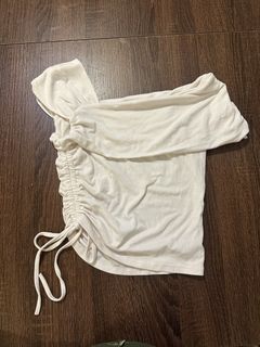 （分類：）位於 。 由 ooopsiedaisyyy 提交（商品編號 1458908003，圖片 1）。簡介： 。