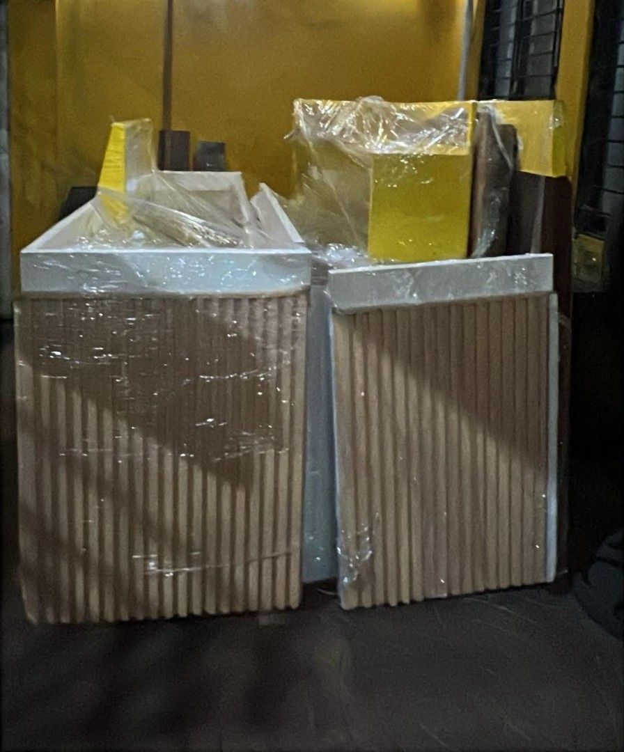 WOODEN KIOSK (Category: Outdoor Furniture) located in Pateros City. Submitted by chichachanceonestopshoppe (Listing ID 1458975400, Image 3). Description: pick up: taguig.