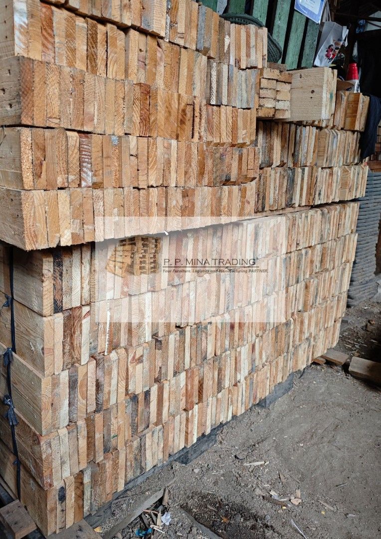 Wooden Planks (Category: Construction & Building Materials) located in Manila. Submitted by j.kats95 (Listing ID 1458939244, Image 3). Description: - Sturdy wooden pallets - Ideal for shipping, storage, and DIY projects - Ready for immediate use - Available in large quantities - Pickup available - Transport can be arranged.