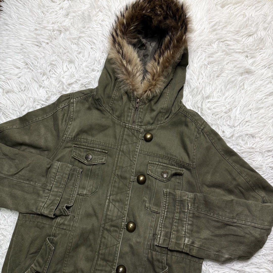 Y2k Fur (Category: Coats, Jackets and Outerwear) located in Baguio. Submitted by sellingtonshop (Listing ID 1458937293, Image 2). Description: q40. Chu XXX fur faux parka jacket Size: M Dimes: 28*20 Condition: excellent Issue: none Mine: 880 Steal: 980 Grab: 1080.