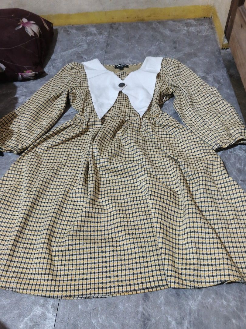Yellow plaid cute dress (Category: Dresses) located in Manila. Submitted by hannieee.bunchhh. (Listing ID 1458983989, Image 1). Description: .