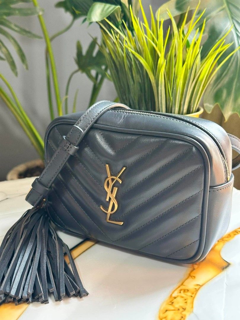 Ysl mini cross body bag (Category: Luxury Bags & Wallets) located in Iloilo. Submitted by jananapad (Listing ID 1458980181, Image 2). Description: Ysl mini crossbody bag Rank - A GUARANTEED ORIGINAL #1.