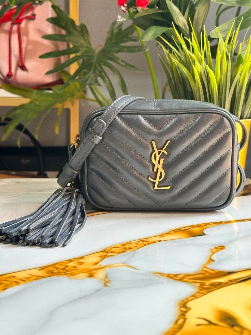 Ysl mini cross body bag (Category: Luxury Bags & Wallets) located in Iloilo. Submitted by jananapad (Listing ID 1458980181, Image 1). Description: Ysl mini crossbody bag Rank - A GUARANTEED ORIGINAL #1.