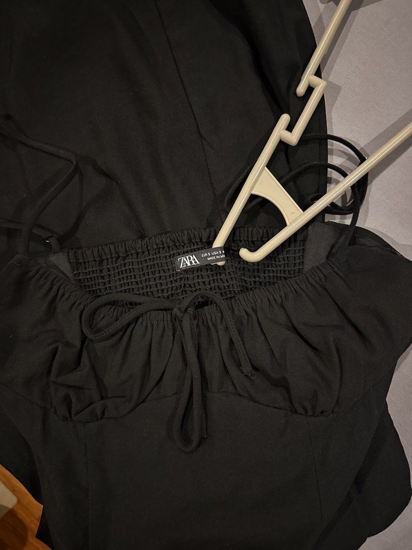 Zara Black Long Dress with Slit (Category: Dresses) located in Angeles City. Submitted by luxenstuff (Listing ID 1458992866, Image 3). Description: - Zara black long dress Small on tag (fits XS-S) - Adjustable string straps - Tie front detail - Smocked back panel for a comfortable fit Bust 32-34 26-28 - Side slit for easy movement - Length: 51 inches - Fits sizes XS-S Kept unused 10/10.