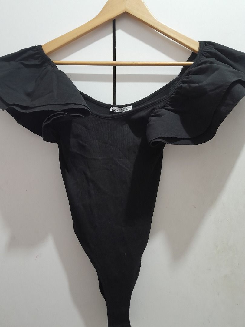 Zara Black Off-Shoulder Ruffle Bodysuit (Category: Others Tops) located in Pasay City. Submitted by prelovedgossipgirl (Listing ID 1459011128, Image 1). Description: - used once Loc: Batangas MOP: GCASH MOD: JNT shipping fee shouldered by buyer.