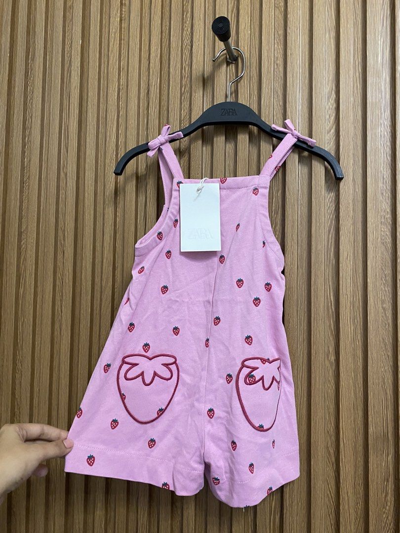 Zara kids romper (Category: Babies & Kids Fashion) located in Cabanatuan. Submitted by lovetohoard (Listing ID 1459016815, Image 2). Description: 2T.