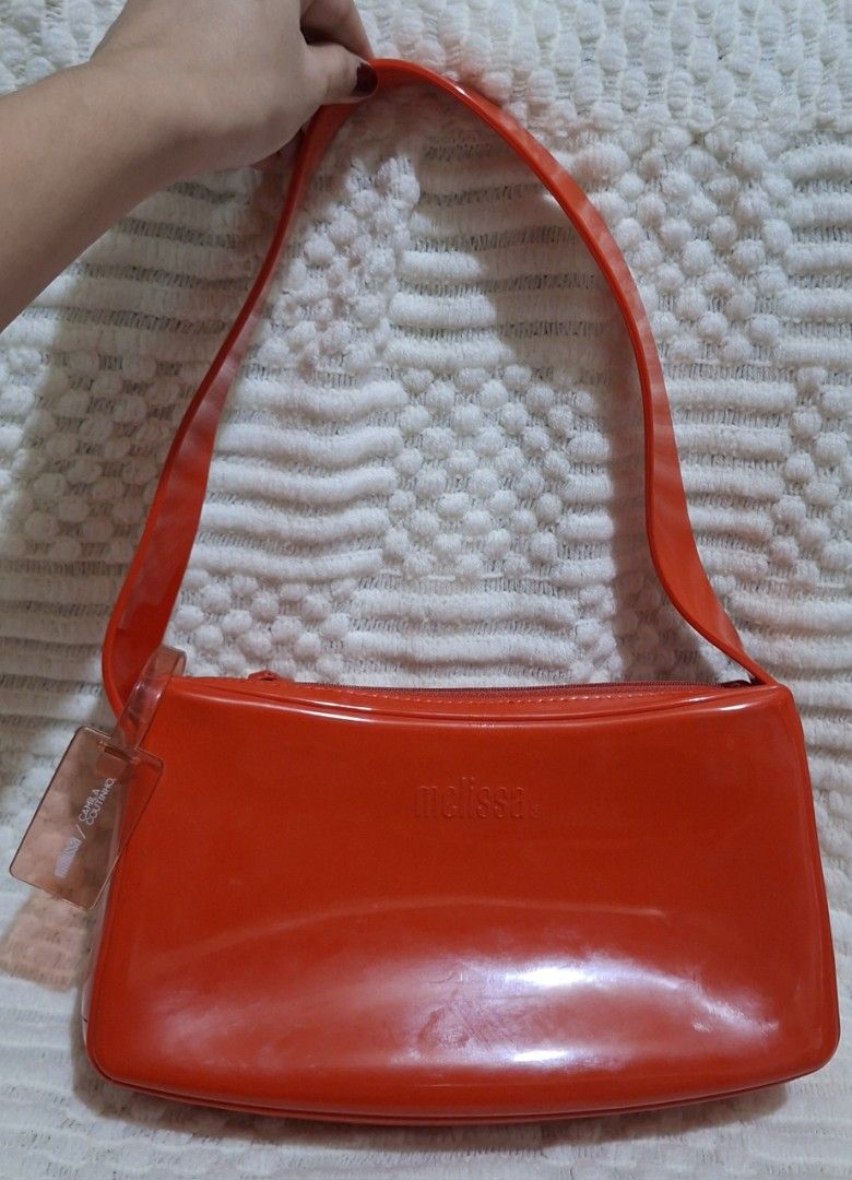 100% ORIGINAL MELISSA BAG (Category: Shoulder Bags) located in Manila. Submitted by mydytrends (Listing ID 1460907188, Image 1). Description: NEGO PRICE FOR SURE MINER 🥰 - 100% Original Melissa Bag -Model Name: MELISSA BAGUETE + CAMILA COUTINHO - Well-scented - Eye-catching vibrant red color - Durable and signature PVC material - Stylish and compact design -Comes with dustbag.