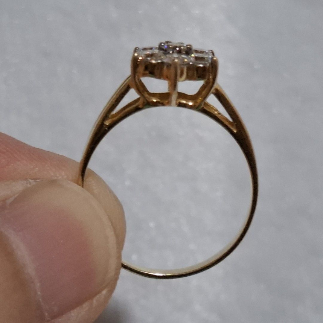 14k Gold Diamond Rositas Ring (Category: Rings) located in Manila. Submitted by treasurechest888 (Listing ID 1460748939, Image 2). Description: Super mabrilyo ang diamonds. Video available upon request! Preowned 14k gold diamond ring (approx .40ct total, 2.80 grams, size 7.75). Only 26,000 pesos. Pwede COD or COP ng LBC with 2,000 pesos downpayment..