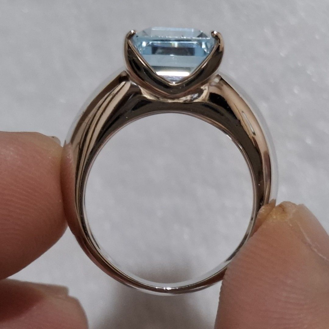 14k White Gold Aquamarine Ring (Category: Rings) located in Manila. Submitted by treasurechest888 (Listing ID 1460745439, Image 3). Description: Video available upon request! Preowned 14k italy white gold aquamarine ring (approx 2ct, 7.10 grams, size 7). Only 51,500 pesos. Pwede COD or COP ng LBC with 3,000 pesos downpayment..