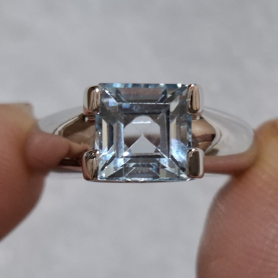 14k White Gold Aquamarine Ring (Category: Rings) located in Manila. Submitted by treasurechest888 (Listing ID 1460745439, Image 2). Description: Video available upon request! Preowned 14k italy white gold aquamarine ring (approx 2ct, 7.10 grams, size 7). Only 51,500 pesos. Pwede COD or COP ng LBC with 3,000 pesos downpayment..
