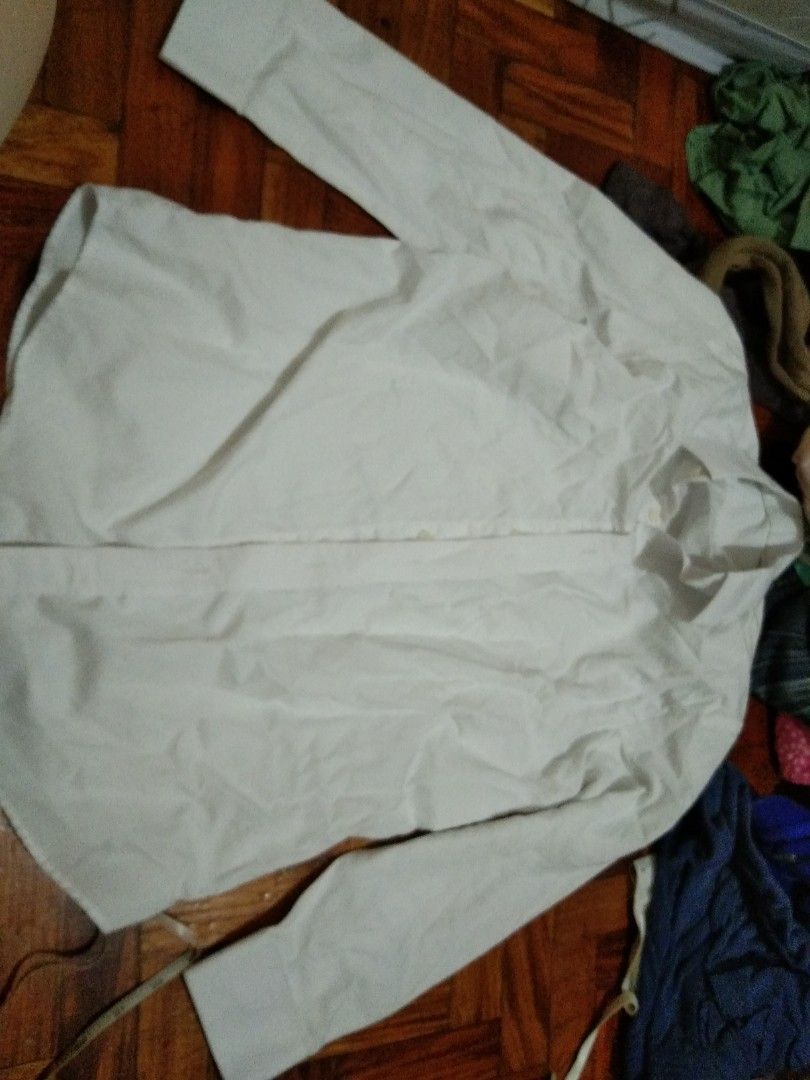 16x24 white polo long sleeves (Category: Tshirts & Polo Shirts ) located in Quezon City. Submitted by eidorableshop (Listing ID 1460783819, Image 2). Description: .