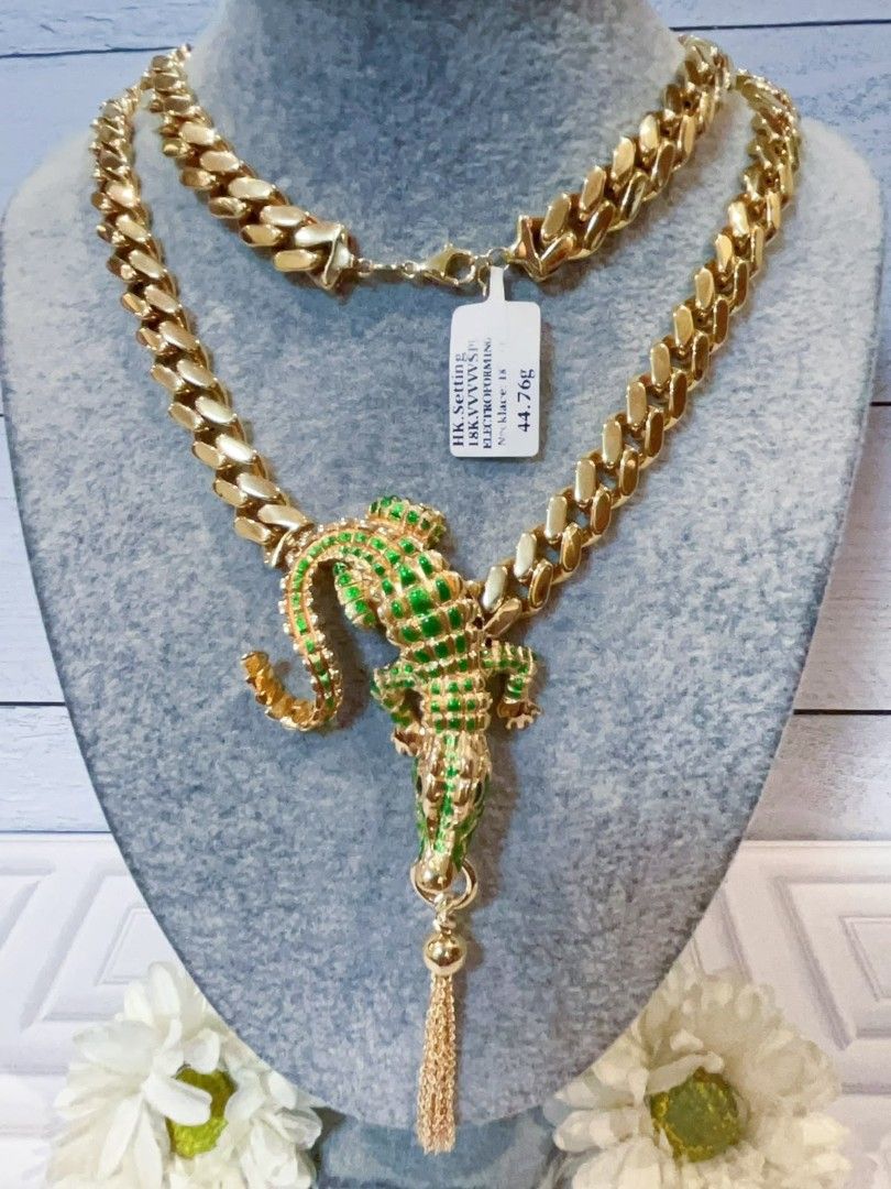 18k gold crocodile necklace hk setting (Category: Necklaces) located in Manila. Submitted by primejewelry (Listing ID 1460919318, Image 3). Description: pm for the price.