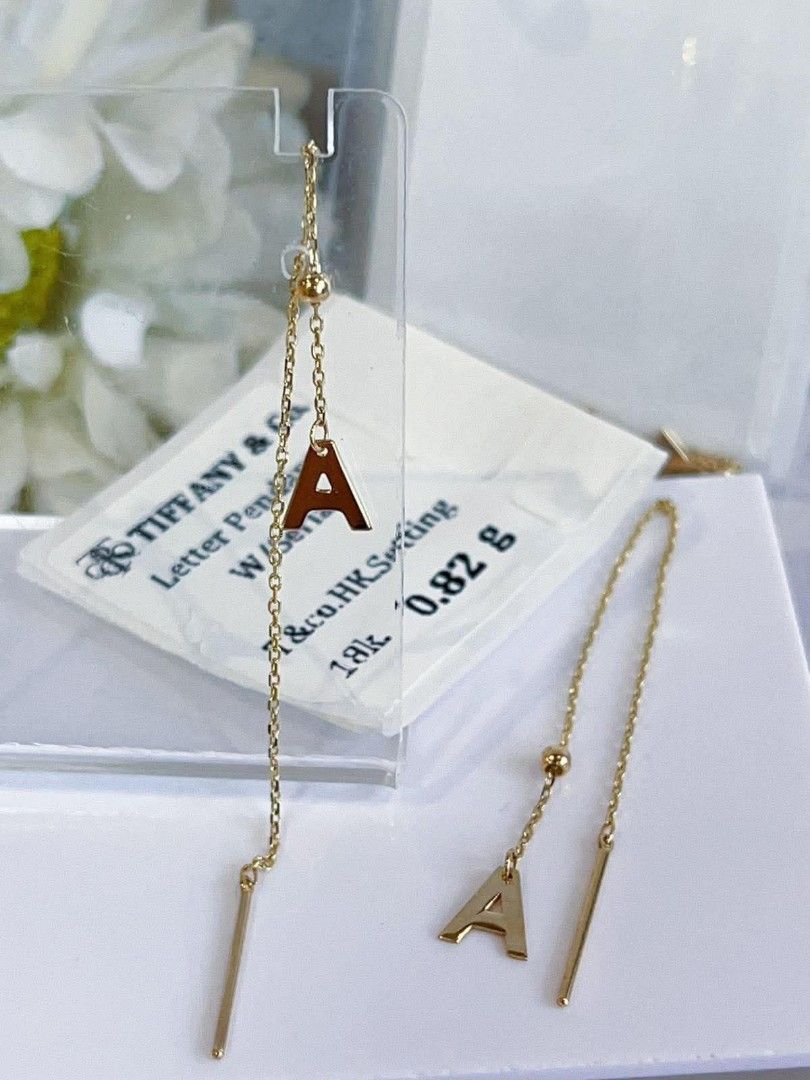 18k HongKong setting gold initial dangling earrings (Category: Earrings) located in Manila. Submitted by bhelgoldseller2ndaccount (Listing ID 1460835244, Image 1). Description: New!!✨New!!✨New!! 18k HongKong setting Gold 8500/g 💯pawnable/naisasanla 💯with high appraisal rate 💯good investment 💯Direct supplier price 👉OPEN for resellers 🌺please take time to evaluate their actual sizes and grams 👉Best panggift for all occasions ✅ Sold per grams