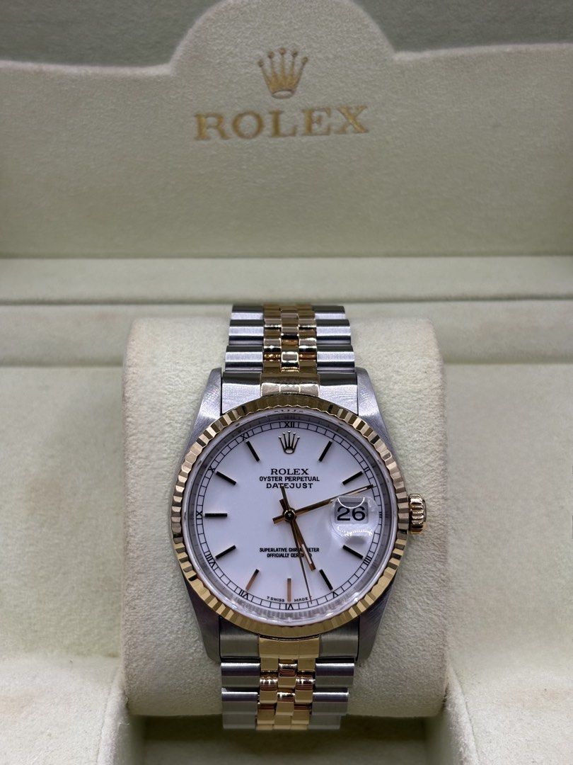 1995 Rolex Datejust 36mm (Category: Men's Watches) located in Pasig City. Submitted by nicoestradaa (Listing ID 1460834592, Image 1). Description: Rolex Datejust White stick dial 18k Yellow gold hour markers, bracelet and bezel 36mm 16233 1995 year model W404581 9.5/10 condition Comes with box, manuals, tags and links Open for authentication 385k.