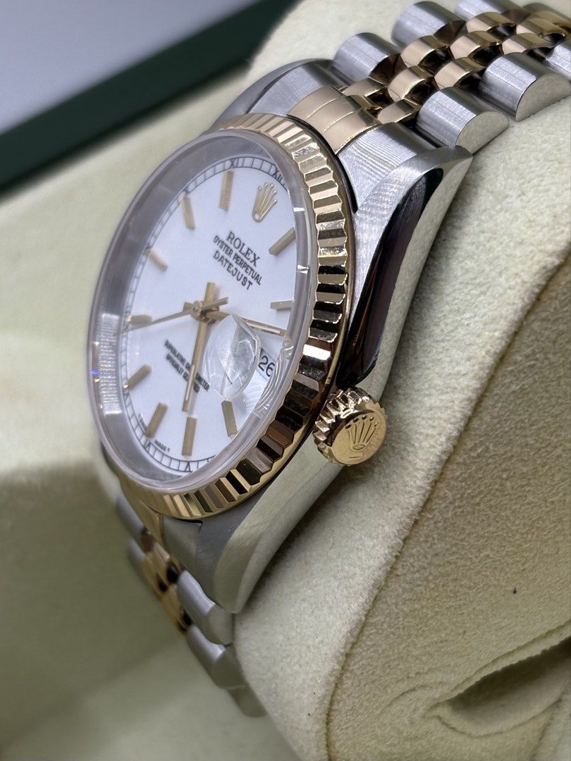 1995 Rolex Datejust 36mm (Category: Men's Watches) located in Pasig City. Submitted by nicoestradaa (Listing ID 1460834592, Image 3). Description: Rolex Datejust White stick dial 18k Yellow gold hour markers, bracelet and bezel 36mm 16233 1995 year model W404581 9.5/10 condition Comes with box, manuals, tags and links Open for authentication 385k.