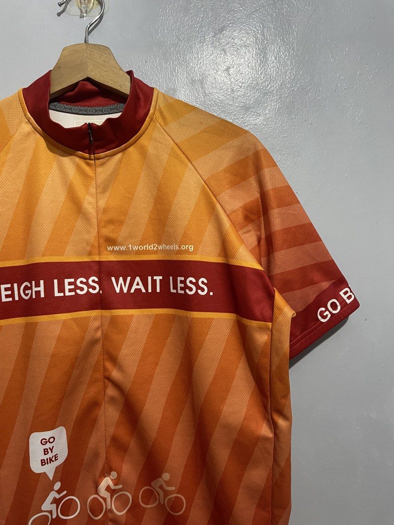 1 world 2 wheel Bontrager Trek Jersey (Category: Activewear) located in Taguig. Submitted by _curatedfits (Listing ID 1460857597, Image 2). Description: 1 world 2 wheel Bontrager Trek Jersey Size: 2 XL Width 24” Length 28” No flaws - 980 Dm! .