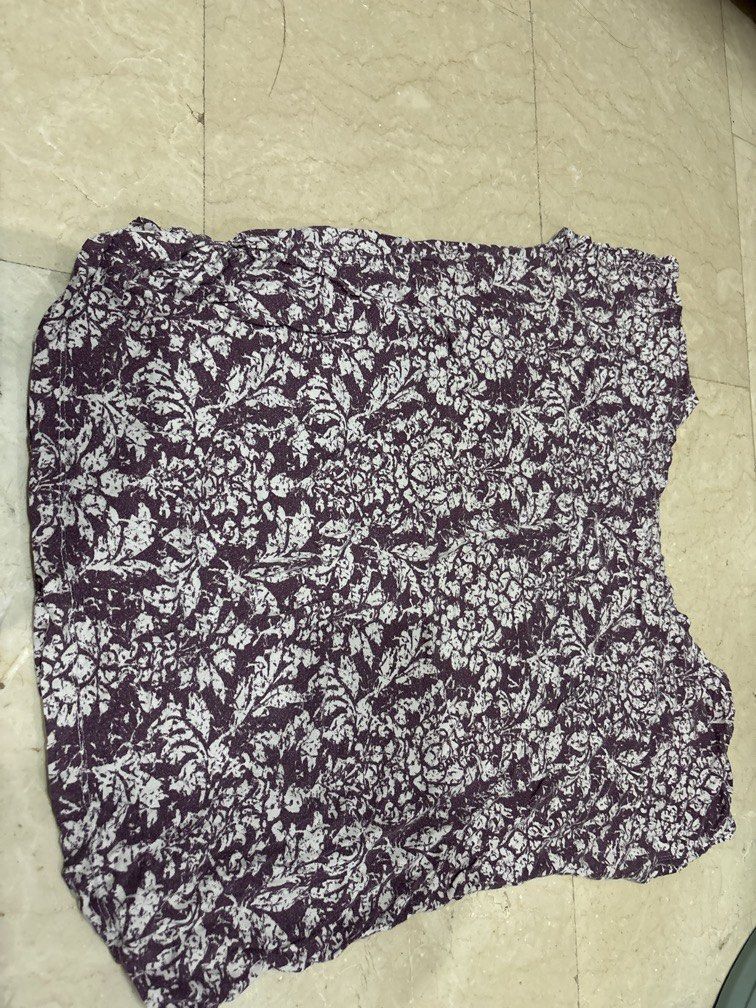 20x25 purple floral top (Category: Blouses) located in Manila. Submitted by vintageaccessories (Listing ID 1460857967, Image 2). Description: .