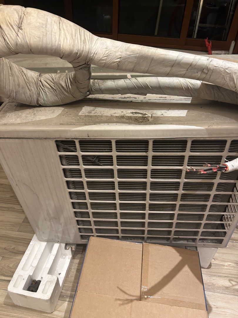 2.5 LG SPLIT TYPE INVERTER AIRCON FOR SALE (Category: Air Conditioning and Heating) located in Quezon City. Submitted by ajcua (Listing ID 1460883576, Image 3). Description: For sale: Seldom used but not abused residential 2.5HP LG SPLIT TYPE AIRCON INVERTER INDOOR AND OUTDOOR UNIT WITH REMOTE Working and malamig pa as of last testing As is, where is Pulled down for around 1 month now For buyer pick up only Slight rush but neg for sure buyer RFS: