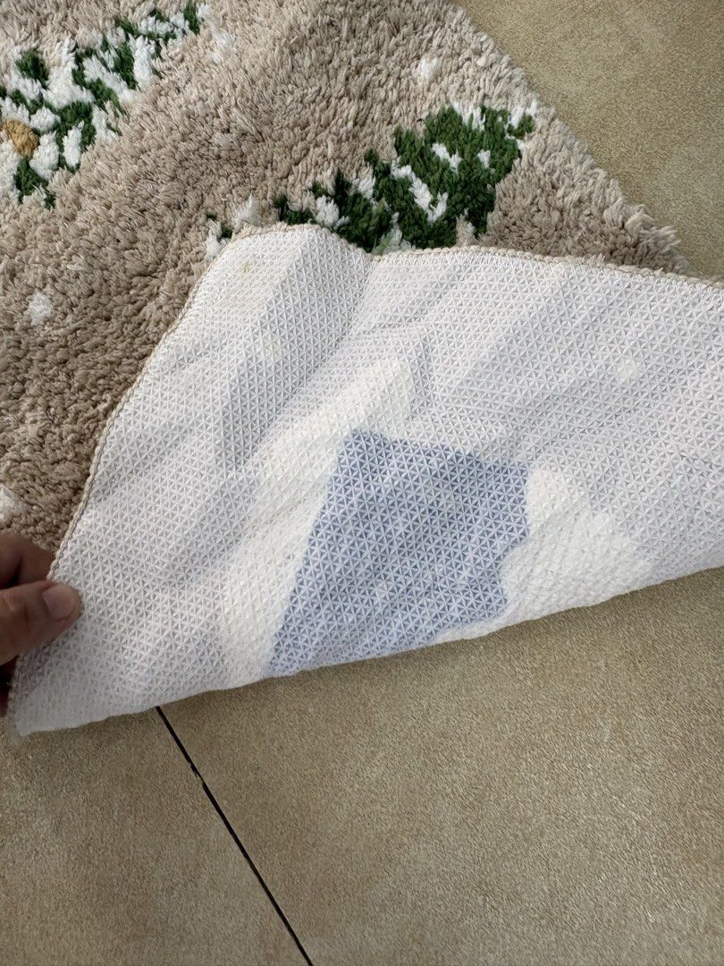 35”x15”Rug (Category: Other Home Decor) located in Dipolog. Submitted by playmatesfriend.ph (Listing ID 1460915634, Image 3). Description: .