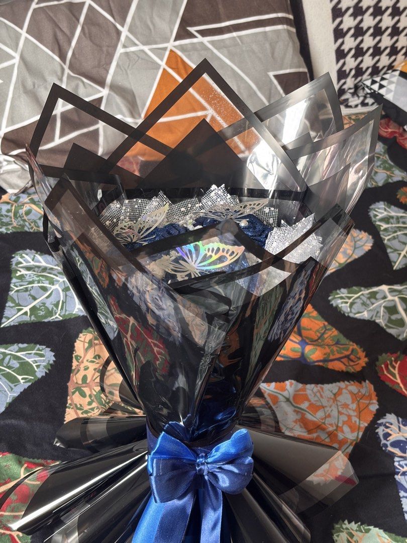 3 Petals Blue Bouquet (Category: Handmade Craft) located in Manila. Submitted by ishisibayan0218 (Listing ID 1460814706, Image 2). Description: .