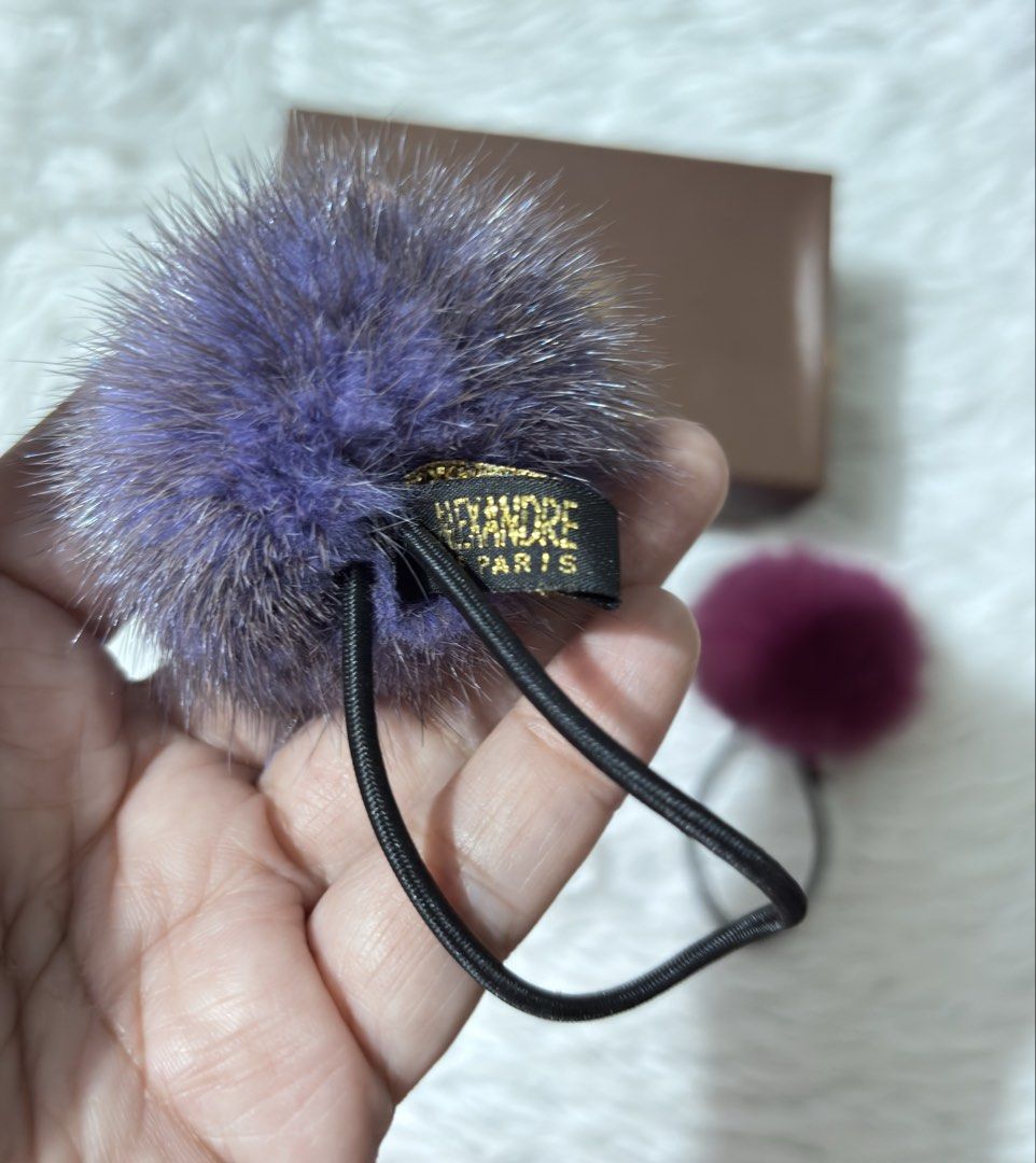 3pcs Alexandre de Paris Fur Pony Tail (Category: Hair Accessories) located in Paranaque City. Submitted by dalle_closet (Listing ID 1460864502, Image 2). Description: set of 3 pony tail made in france slightly used pa.