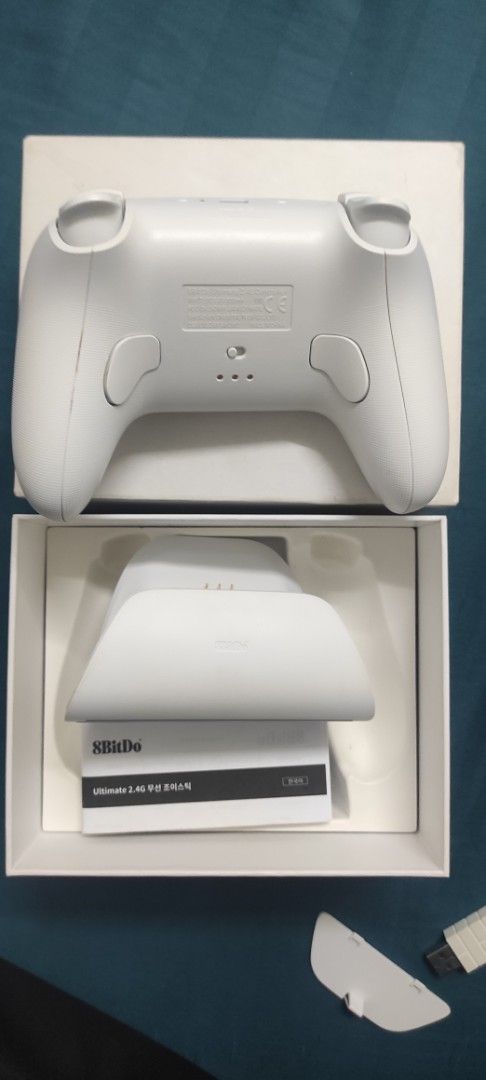 8BitDo. (Category: Controllers) located in Kuala Lumpur. Submitted by bottler.qasha (Listing ID 1460868598, Image 3). Description: Meet up BTHO Cheras, nego sampai jadi.