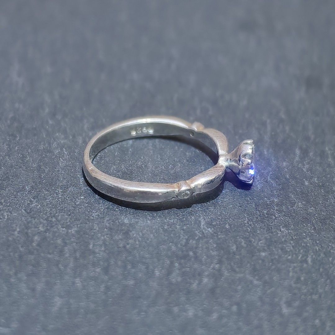 925 Silver ring, size 6 (Category: Rings) located in Pasig City. Submitted by primepicksph (Listing ID 1460887647, Image 3). Description: DISCLAIMER: Stones used in the accessories are not tested. Therefore, we are selling the items as is. These products are sourced from different suppliers who have obtained them from auctions. Though some may still look brand new, we declare all items posted as pre-owned. Please manage your expectations as some 