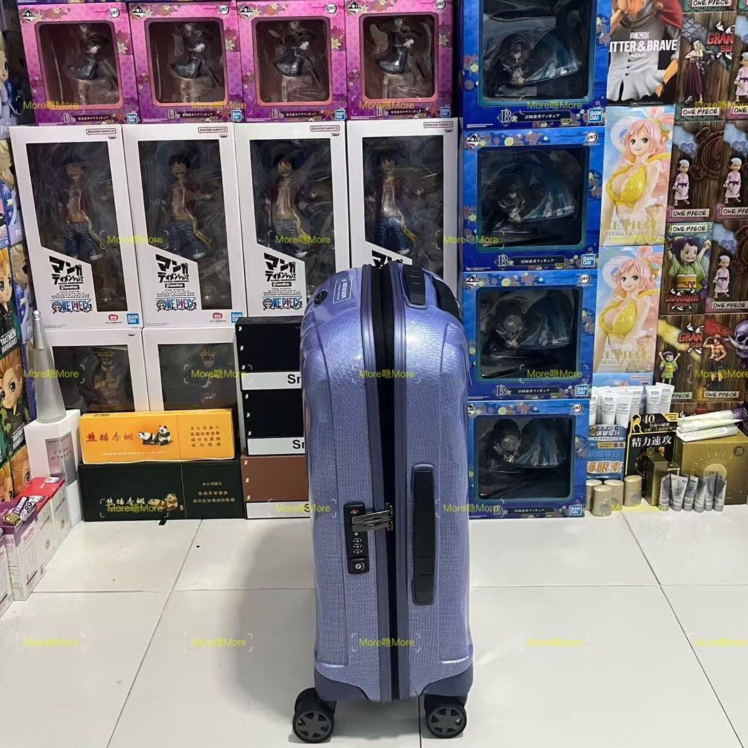 限量色 全球最輕 Samsonite C LITE 20吋EXP 新款超輕拉鍊 貝殼 登機箱 C-LITE 薰衣草紫CALOCUT SLIMPRO Thermomix RIMOWA LV GOYARD TUMI （分類：旅遊 - 行李箱）位於 Hong Kong。 由 MGM2025 提交（商品編號 1460791456，圖片 2）。簡介： 物料 HS Curv 顏色 白色 尺寸 55.0 x 40.0 x 20.0 cm 擴充後尺寸 23.0cm 容量 36L 重量 2.1kg。