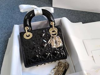 (Category: ) located in . Submitted by millenlavish_outlet (Listing ID 1460738960, Image 1). Description: .