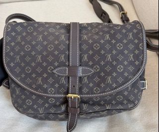 (Category: ) located in . Submitted by millenlavish_outlet (Listing ID 1460739735, Image 1). Description: .
